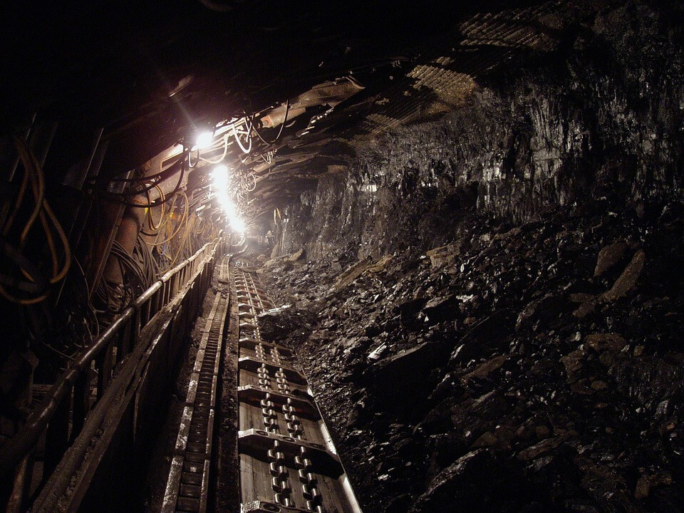 Image of an underground coal mine, possibly abandoned due to legal problems that could have been solved or avoided by energy attorneys from Jenkins Fenstermaker, PLLC who work together with the firm’s real estate and litigation attorneys to meet every need of energy industry client. 